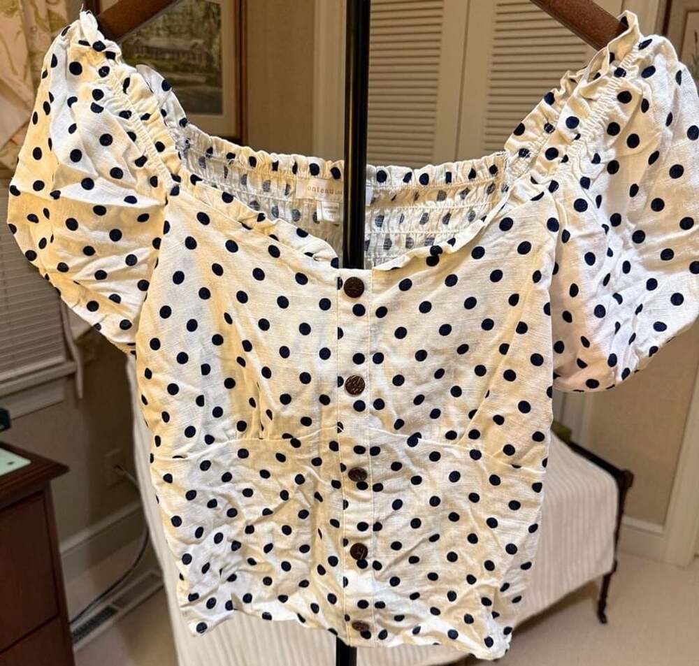 Monteau Los Angeles Polka Dot Puff Sleeve Crop Top - Picture 1 of 6